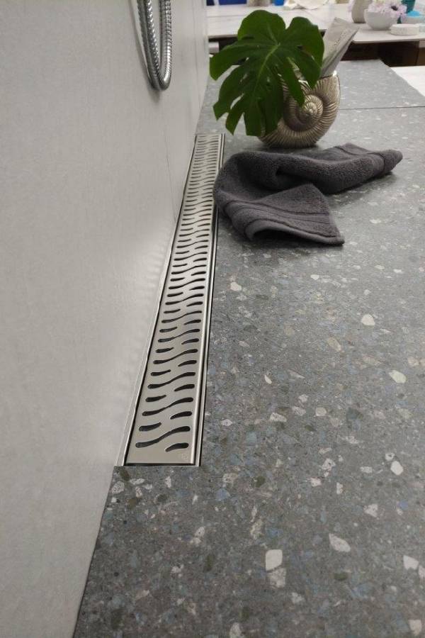 Душевой лоток 35 см Creto Zigzag CRE-350 ZH с решеткой, хром Душевой лоток 35 см Creto Zigzag CRE-350 ZH с решеткой, хром