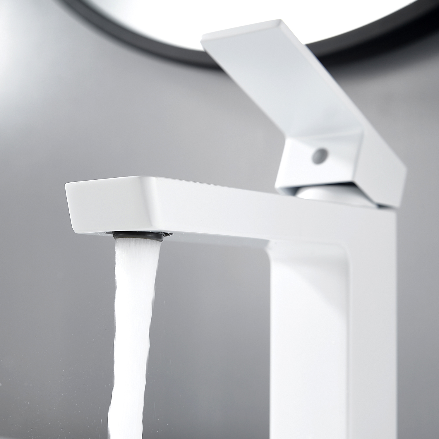 Смеситель для раковины ROSE R18C R1801C-1 Смеситель для раковины ROSE R18C R1801C-1