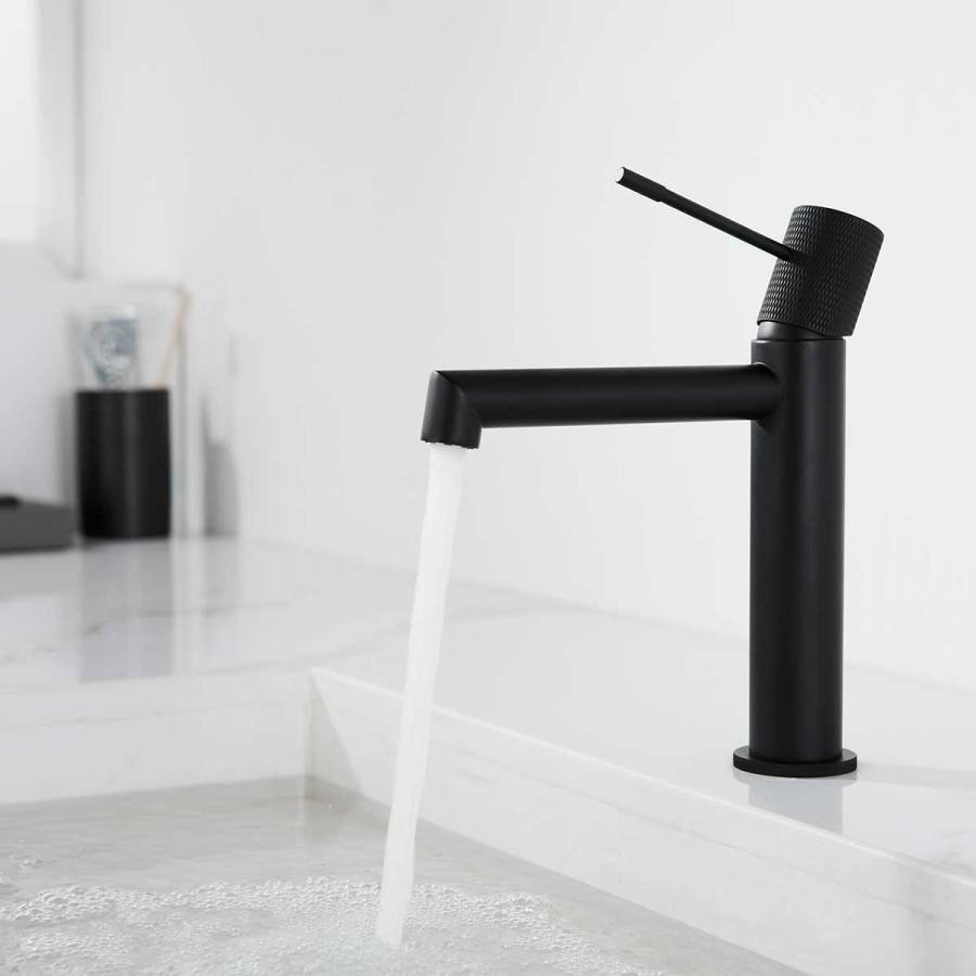 Смеситель для раковины Desire VBF-1D1MB однорычажный, черный Смеситель для раковины Desire VBF-1D1MB однорычажный, черный