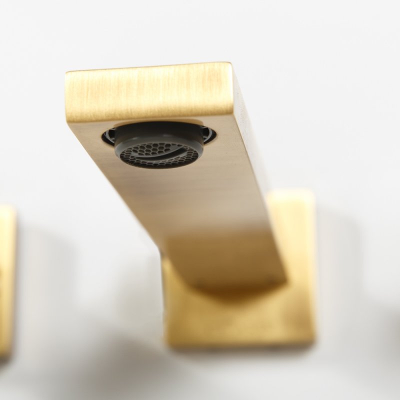 Смеситель для раковины встраиваемый на три отверстия Cezares UNIKA-BLI3-03/24 Смеситель для раковины встраиваемый на три отверстия Cezares UNIKA-BLI3-03/24