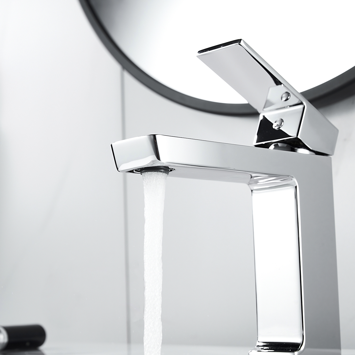 Смеситель для раковины ROSE R18 R1801-1 Смеситель для раковины ROSE R18 R1801-1