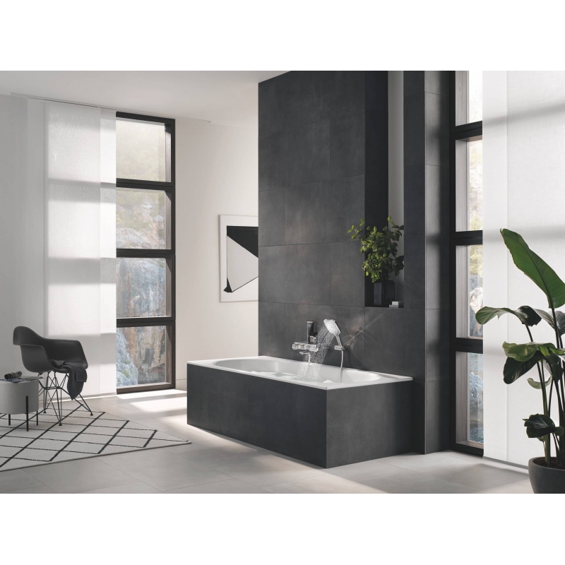 Душ ручной вида струи Grohe Rainshower SmartActive 130 3, хром (26582000) Душ ручной вида струи Grohe Rainshower SmartActive 130 3, хром (26582000)