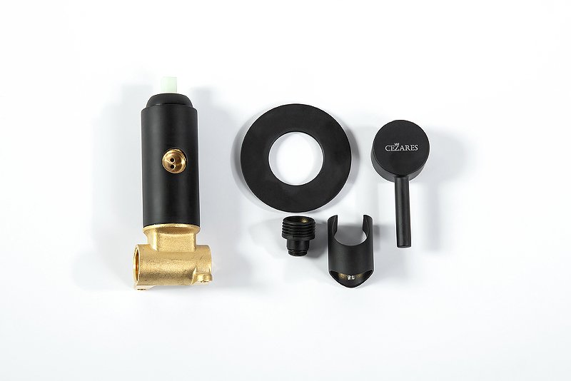 CZR-DA1-NOP Смеситель для душа со штуцером с держателем, исполнение чёрный матовый CZR-DA1-NOP Смеситель для душа со штуцером с держателем, исполнение чёрный матовый