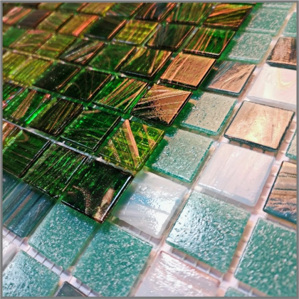 Мозаика стеклянная Verde (чип 4*20*20) 327*327 (20шт/2.139м2), м2