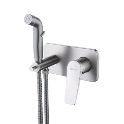Смеситель Lemark Bronx LM3720GM с гигиеническим душем, встраиваемый Смеситель Lemark Bronx LM3720GM с гигиеническим душем, встраиваемый