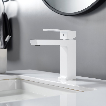 Смеситель для раковины ROSE R18C R1801C-1 Смеситель для раковины ROSE R18C R1801C-1