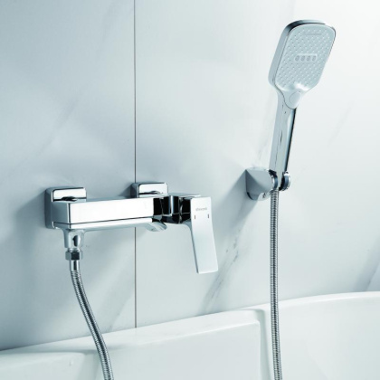 Смеситель для ванны Shevanik S40 S4002 Смеситель для ванны Shevanik S40 S4002