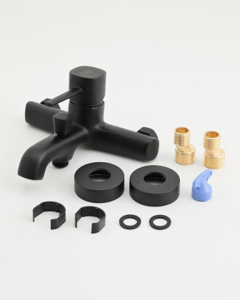 Смеситель для ванны/душа Orange Karl M05-100b матовый черный Смеситель для ванны/душа Orange Karl M05-100b матовый черный