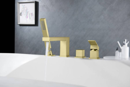 Смеситель Timo Selene 2130/17Y на борт ванны, золото матовое Смеситель Timo Selene 2130/17Y на борт ванны, золото матовое