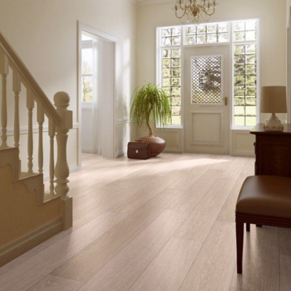 Ламинат Quick-step Impressive IM3105 Дуб белый лакированный (8мм/32кл/1,835м2), м2 Ламинат Quick-step Impressive IM3105 Дуб белый лакированный (8мм/32кл/1,835м2), м2