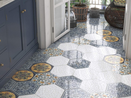 Керамогранит SG27009N Парк Гуэля белый 29*33.4*8 (15шт\1.08м2), м2