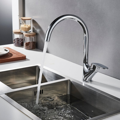 Смеситель Rossinka RS45-23 для кухни с поворотным изливом