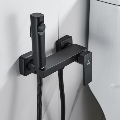 Гигиенический душ со смесителем Rose R1805H-1, черный Гигиенический душ со смесителем Rose R1805H-1, черный