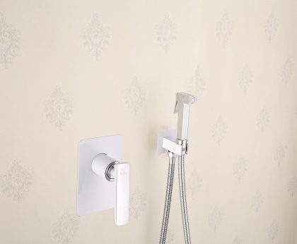 Гигиенический душ со смесителем Rose R1605F, белый/хром Гигиенический душ со смесителем Rose R1605F, белый/хром