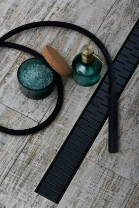 Душевой лоток 35 см Creto Snake CRE-350 SB с решеткой, черный Душевой лоток 35 см Creto Snake CRE-350 SB с решеткой, черный