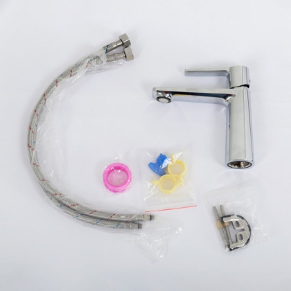 LUX-LS-01-W0 Смеситель для раковины однорычажный, без донного клапана, хром LUX-LS-01-W0 Смеситель для раковины однорычажный, без донного клапана, хром