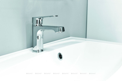 Смеситель для раковины Orange Berti M17-021cr Смеситель для раковины Orange Berti M17-021cr