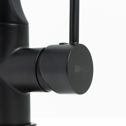 Смеситель для кухни с гибким изливом, высота излива 18 см, длина 22 см, черный