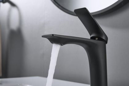 Смеситель для раковины латунь, черный S9101H Смеситель для раковины латунь, черный S9101H