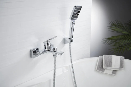 Смеситель Rossinka RS46-30 для ванны Смеситель Rossinka RS46-30 для ванны