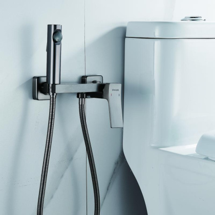 Смеситель с гигиеническим душем Shevanik S40T S4005T-1 Смеситель с гигиеническим душем Shevanik S40T S4005T-1
