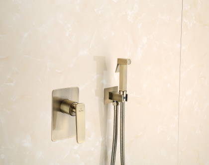 Гигиенический душ со смесителем Rose R1605Q, бронза Гигиенический душ со смесителем Rose R1605Q, бронза