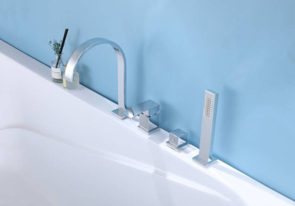 Смеситель ABBER Wasserfall AF8613 на борт ванны, хром Смеситель ABBER Wasserfall AF8613 на борт ванны, хром